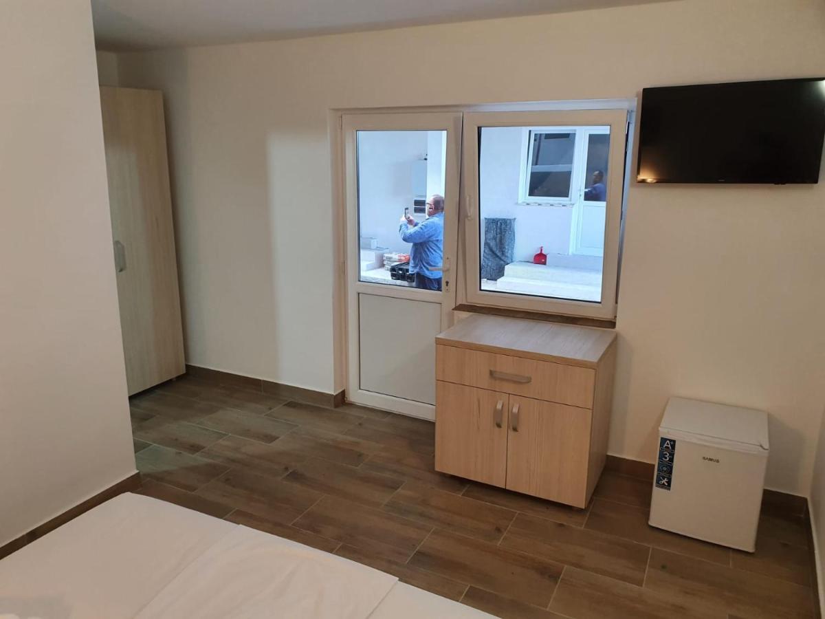 Evana House Костінешть Екстер'єр фото