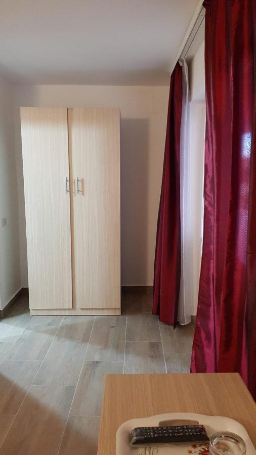 Evana House Костінешть Екстер'єр фото